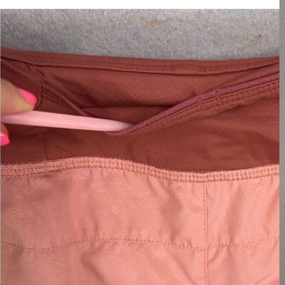 Like New Patagonia Women's Shorts - Picture 6 of 8